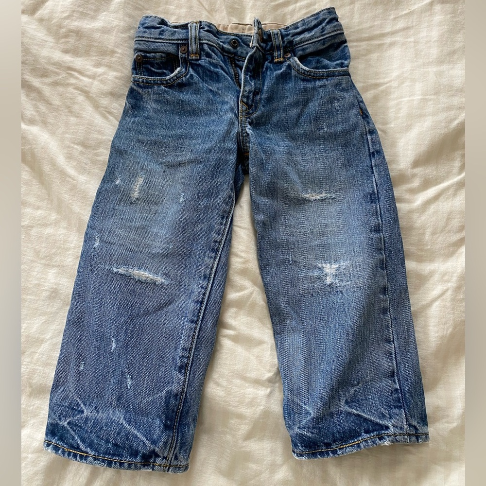 GAP toddler sz3 distressed jeans